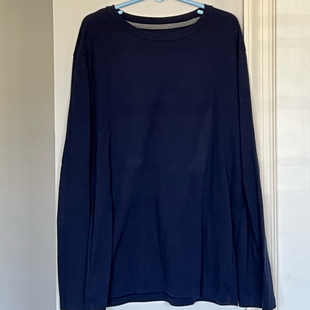 Boys Old Navy long-sleeve t-shirt L
